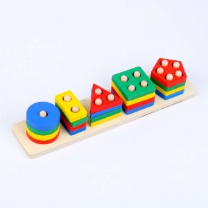صورة لعبة عواميد التطابق الخشبية – لتنمية ذكاء الأطفال