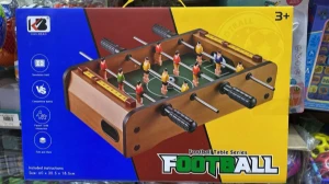 صورة لعبة كرة قدم الطاولة الخشبية