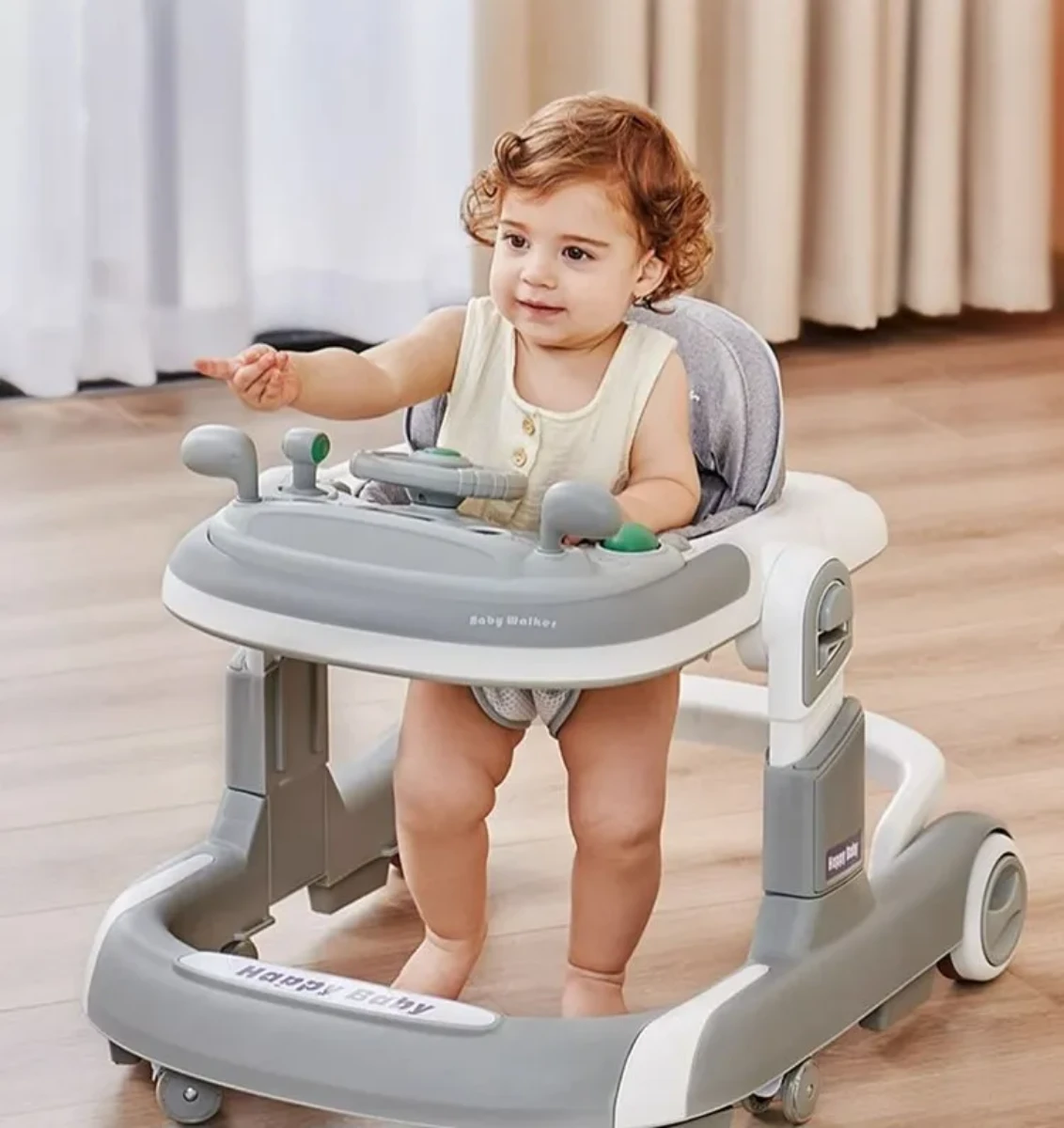 صورة مشاية أطفال مع حماية من الانقلاب