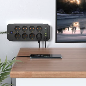 صورة مشترك كهربائي متعدد الوظائف — 8 فتحات — للاستخدام الصناعي — مع منفذ USB ومنفذ Type-C — حماية من الحمل الزائد