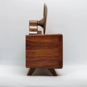 صورة راديو عتيق صغير بتصميم خشبي كلاسيكي مع بلوتوث + FM/AM/AUX/USB/Micro SD