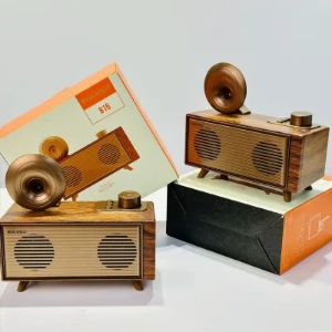 صورة راديو عتيق صغير بتصميم خشبي كلاسيكي مع بلوتوث + FM/AM/AUX/USB/Micro SD