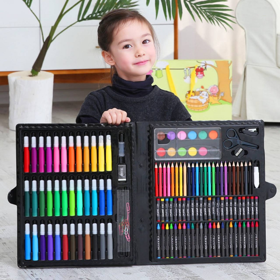 صورة مجموعة رسم في حقيبة سفر  مكونة من 208 قطعة